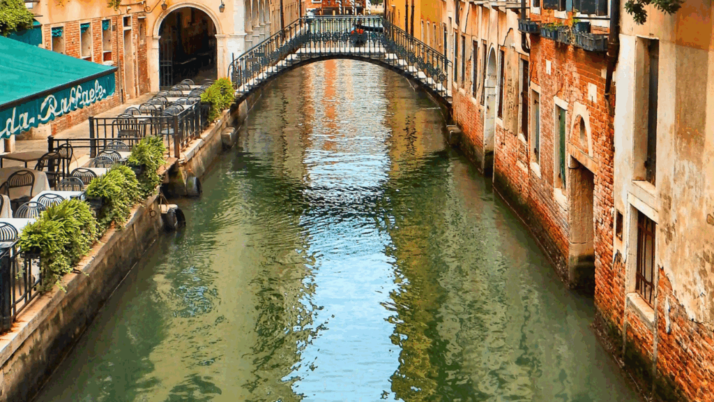 Escape Weekly Venice Italy